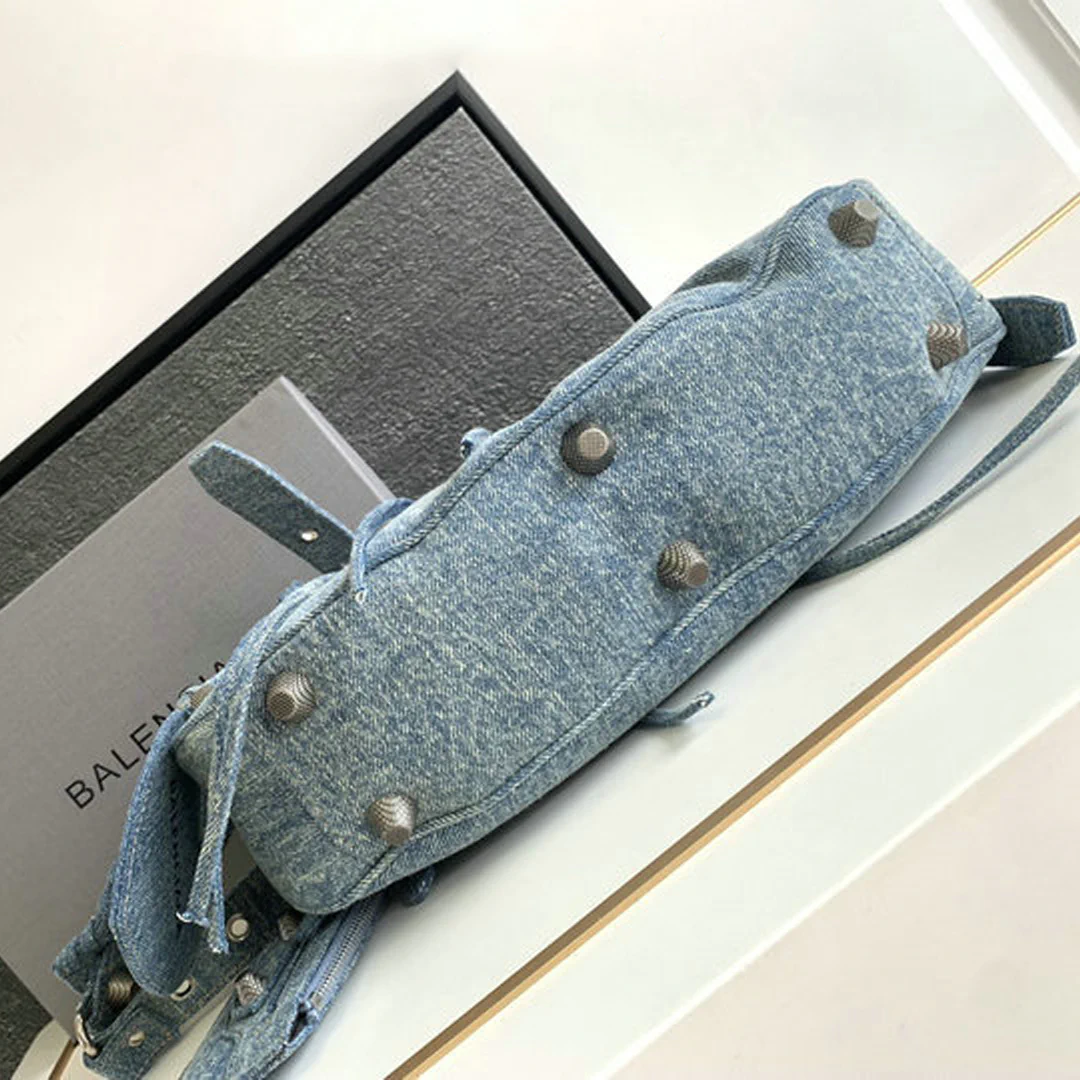 BLCG Le Cagole Light Blue Denim Shoulder Bag - BLCG0003 - Image 5