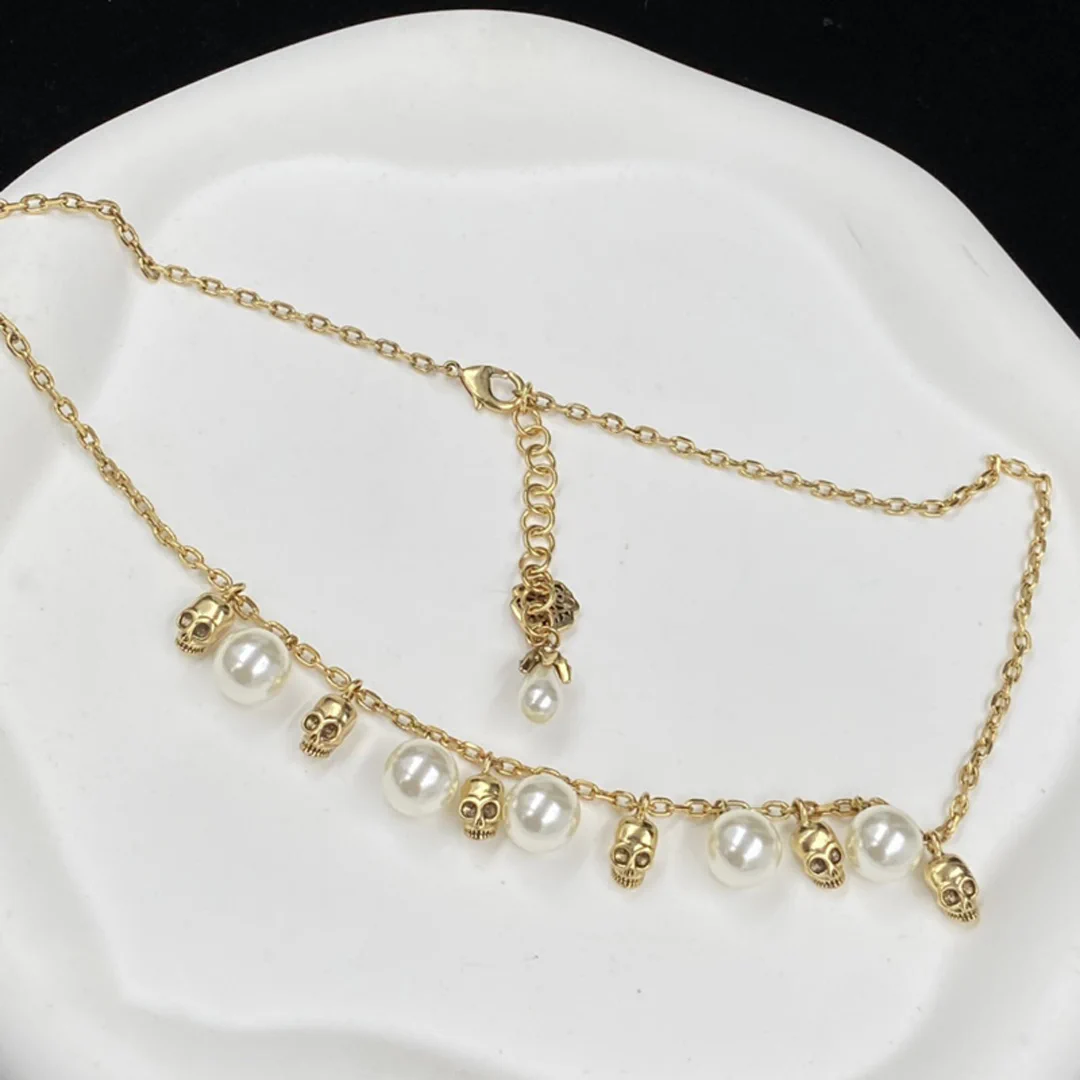 McQueen Skull Pearl Pendant Necklace - MC0009