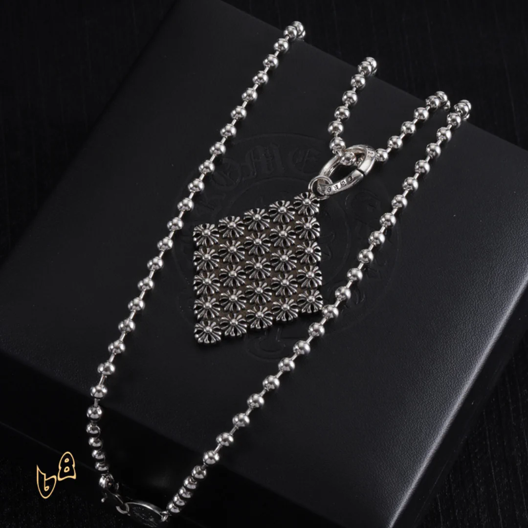 CH Diamond Pendant Necklace - CH0032 - Image 4