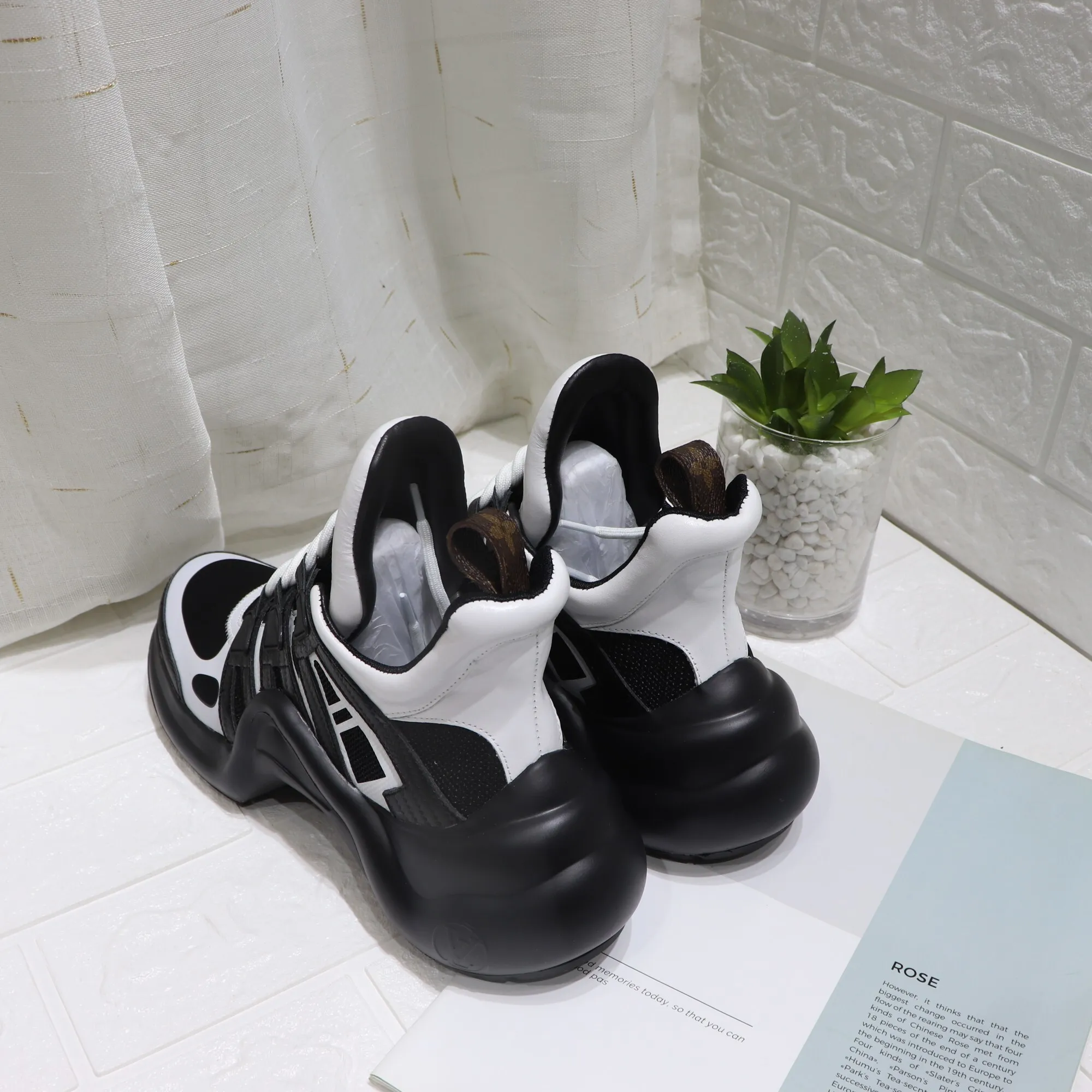 LV Archlight Pre-Loved Shoes Sneakers – nk0004889 - Image 6